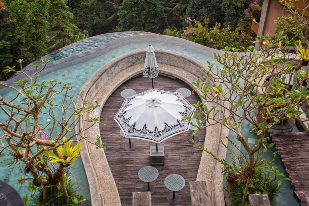celebrity home garden